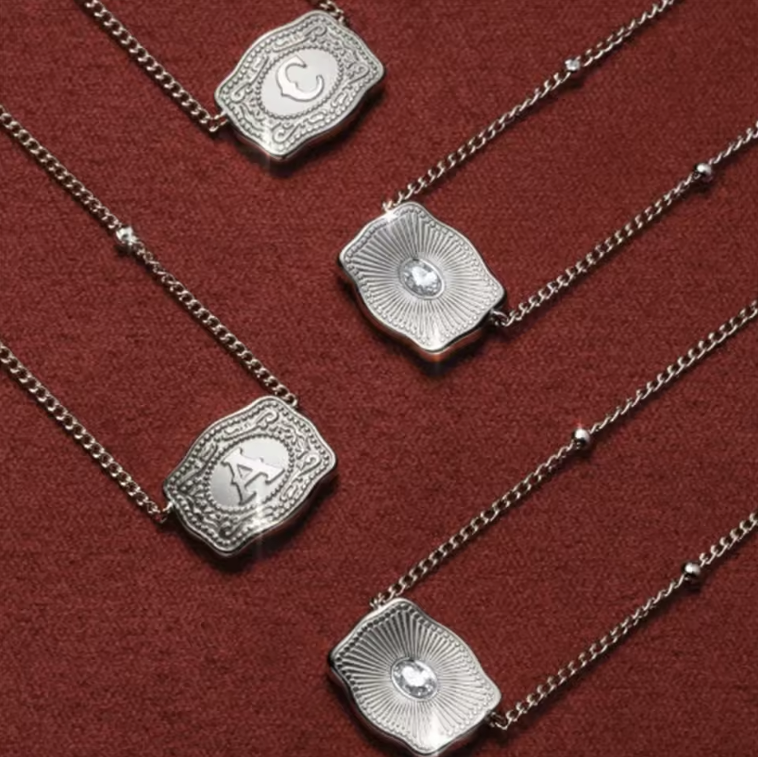 Golden Valley - Buckle Necklace